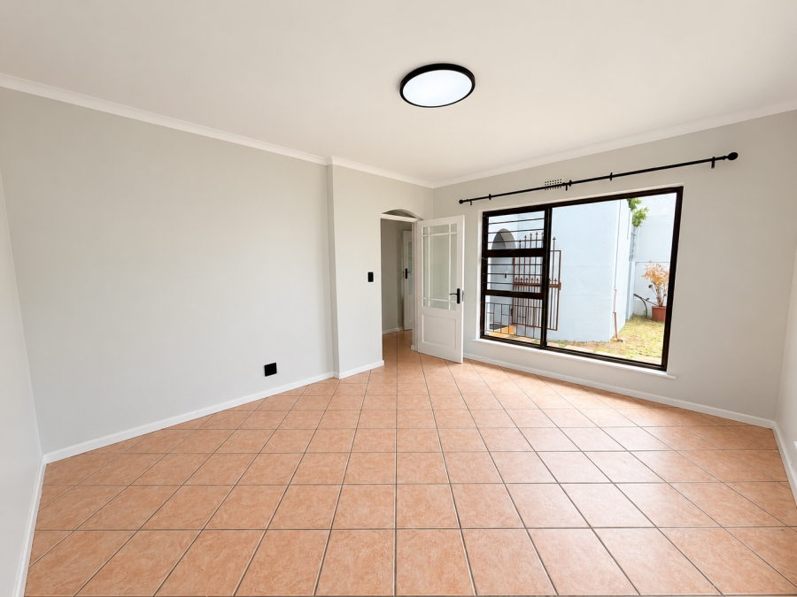 4 Bedroom Property for Sale in Bothasig Western Cape